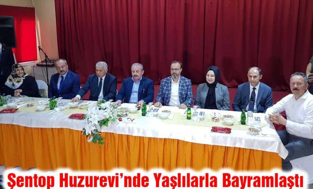 Şentop Huzurevi'nde Yaşlılarla Bayramlaştı