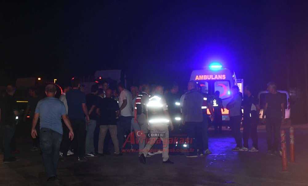 Alevler Zifiri Karanlığı Aydınlattı