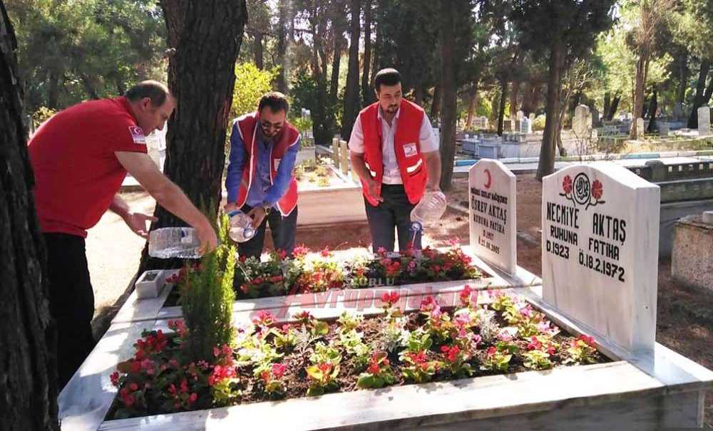 Kızılay Çorlu Şubesi'nden Vefa Örneği