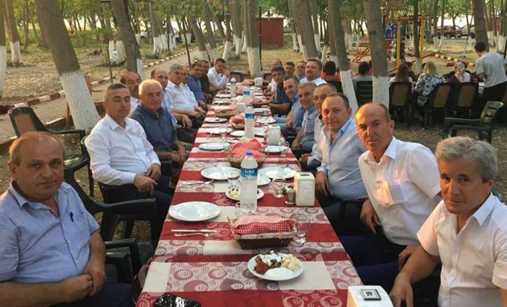 Ergeneli Muhtarlar, Kaymakama Veda Yemeği Düzenledi