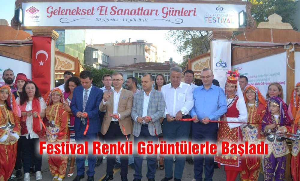 Festival Renkli Görüntülerle Başladı