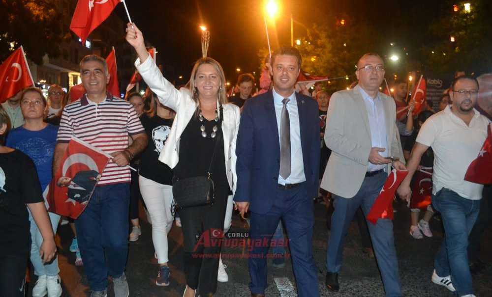 7'den 77'ye O Coşkuyu Yaşadı