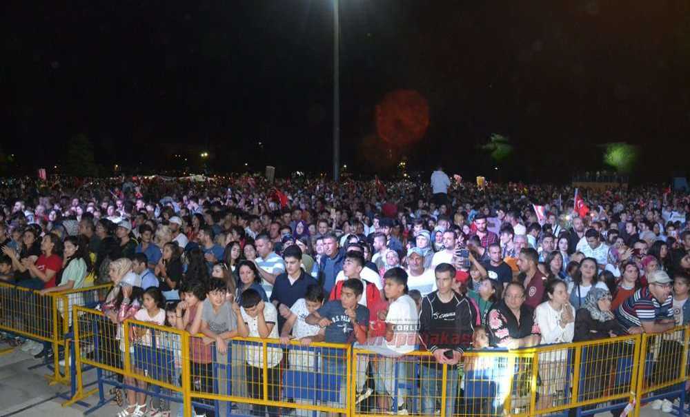 7'den 77'ye O Coşkuyu Yaşadı