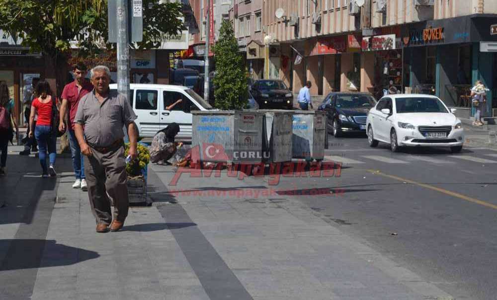 Sürekli Aynı Şeyi Yapıyor