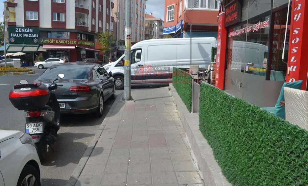 Vatandaşlar Yanlış Araç Parklarına İsyan Etti
