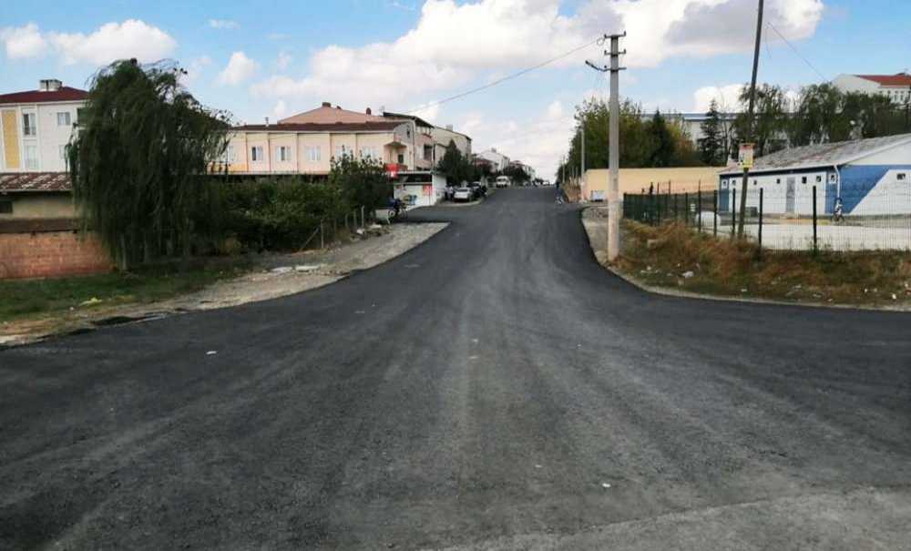 Asfaltlama Çalışmaları Tüm Hızıyla Devam Ediyor