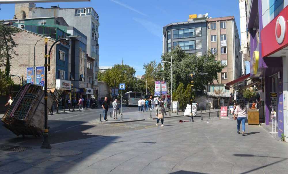 Aynı Fotoğraf Karesinde 3 Çekçekçi