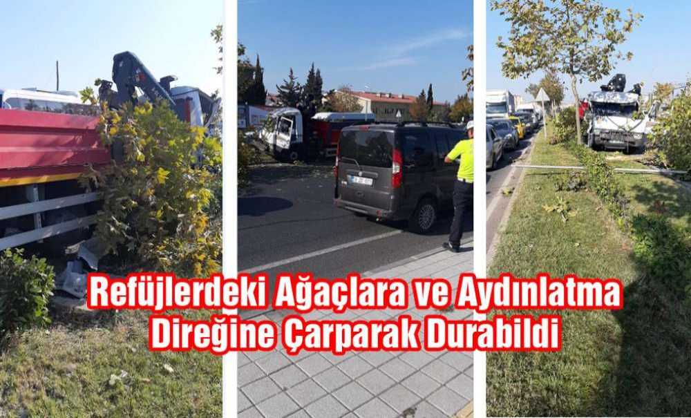 Refüjlerdeki Ağaçlara Ve Aydınlatma Direğine Çarparak Durabildi