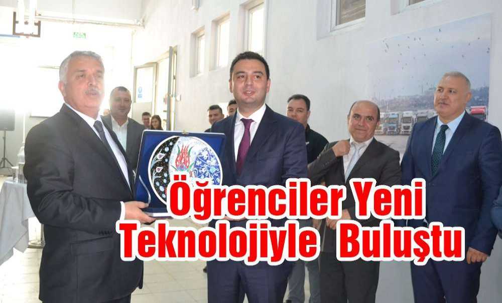 Öğrenciler Yeni Teknolojiyle Buluştu