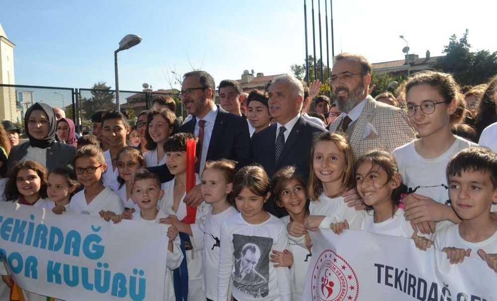 “Bu Tesis Gece Gündüz Gençlerimizin Hizmetinde Olacak”