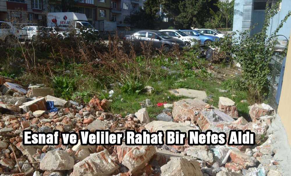 Esnaf Ve Veliler Rahat Bir Nefes Aldı