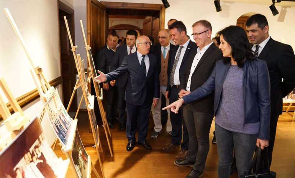 ‘Yolu Cumhuriyetten Geçenler' Konulu Fotoğraf Sergisi Açıldı