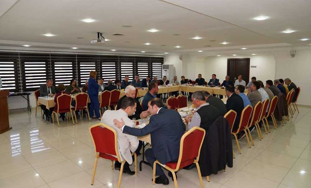 Sarıkurt Muhtarlarla Buluştu