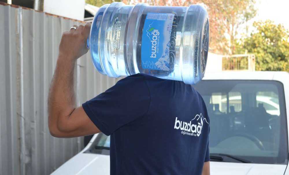 “Hijyenik, Sağlıklı Suyun Adresi Buzdağı Su”