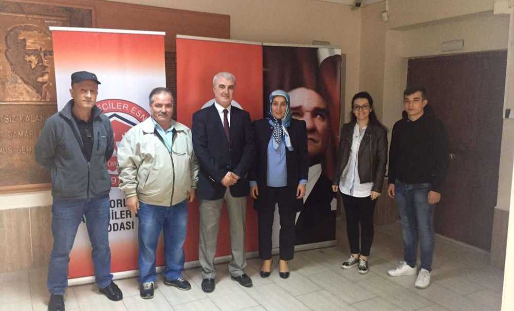 Esnaflar Belge Almak İçin Sınava Girdi