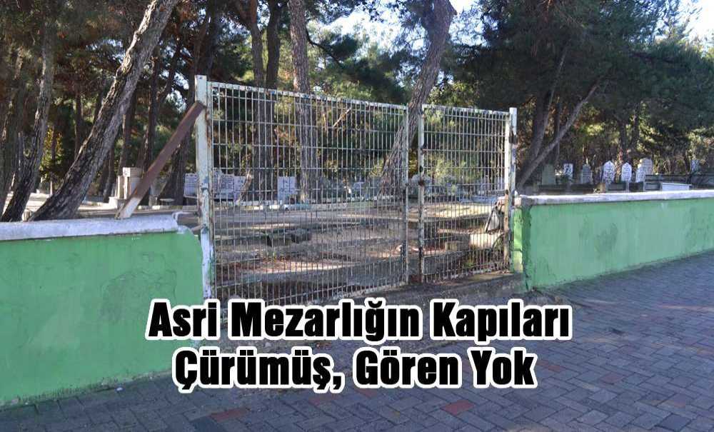 Kapılar Çürümüş, Gören Yok!