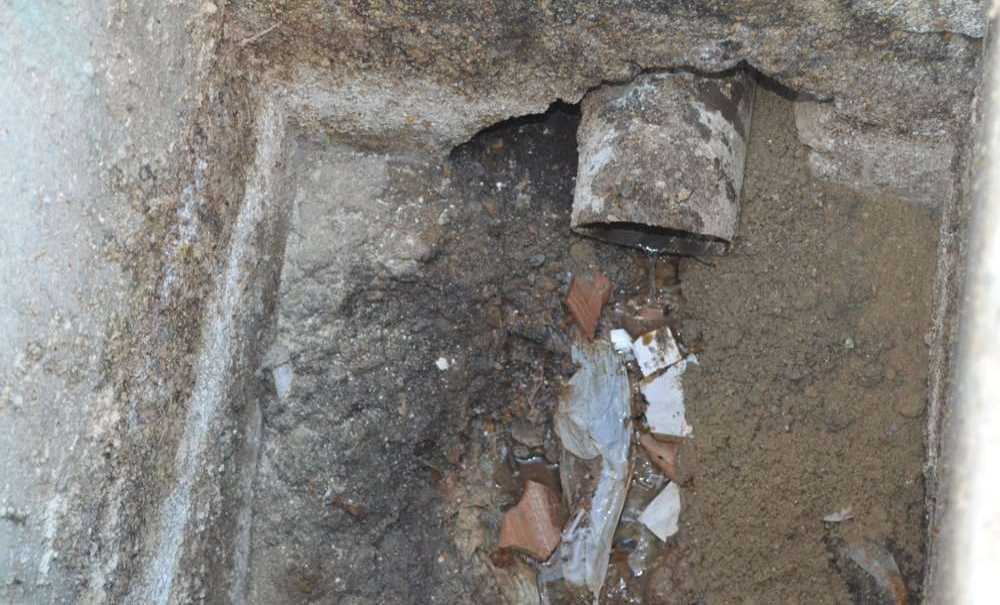 Apartmanı Lağım Suları Bastı