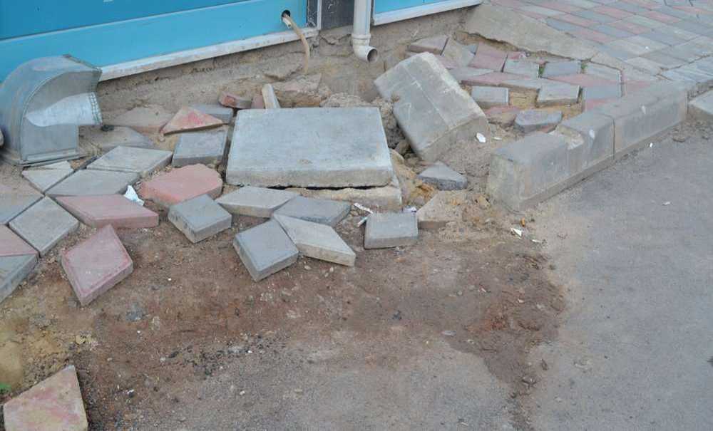 Apartmanı Lağım Suları Bastı