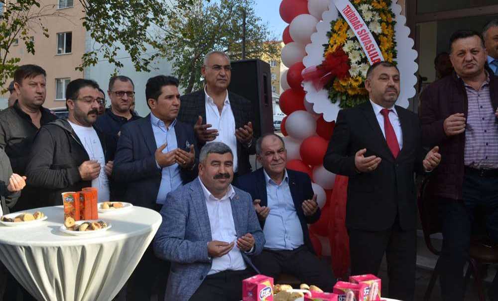 Sivaslılar Derneği Törenle Açıldı