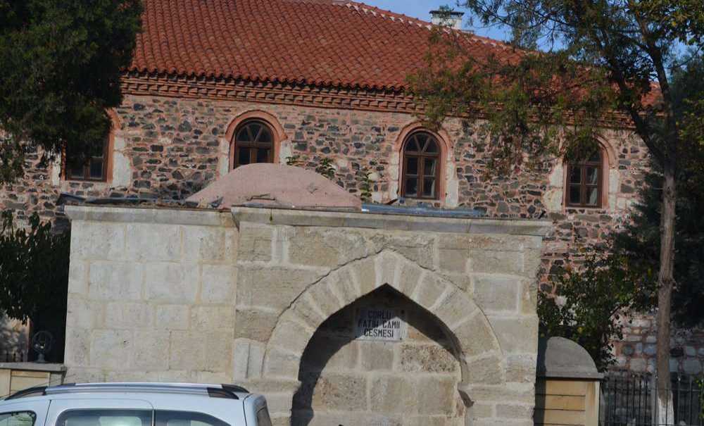 Tarihi Fatih Camisinde Hırsızlar Kol Geziyor