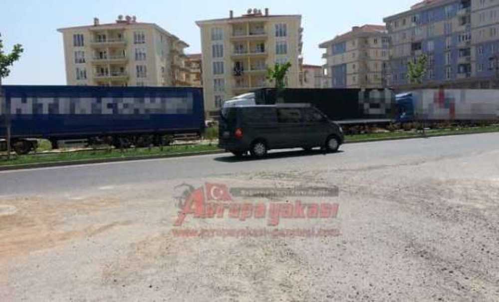 Bülent Ecevit Bulvarı Tir Otoparkına Döndü