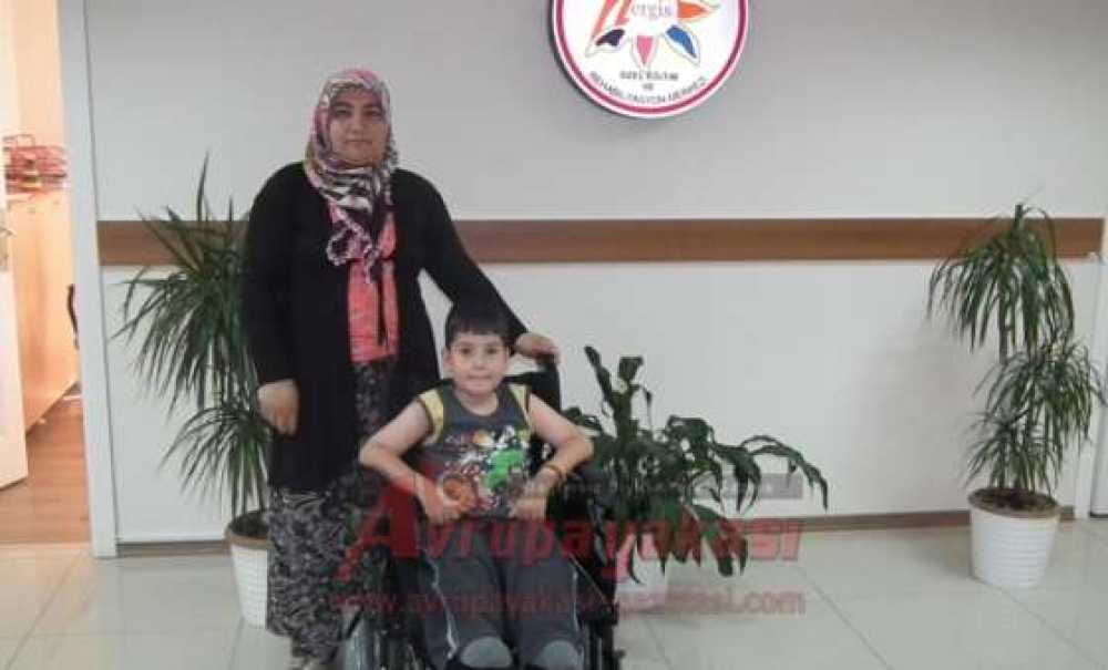 Hayırsever Torundan Tekerlekli Sandalye