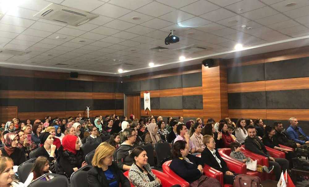 Seminere Yoğun İlgi Gösterildi