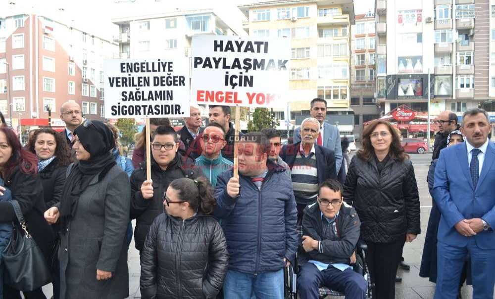 “Öncelikle Zihinlerdeki Engelleri Ortadan Kaldırmalıyız”