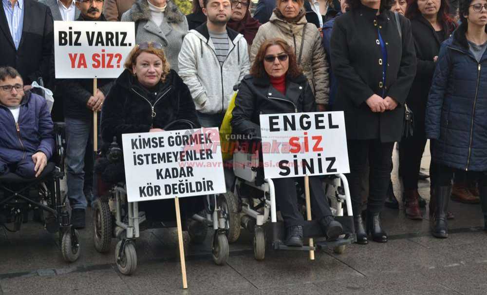 “Öncelikle Zihinlerdeki Engelleri Ortadan Kaldırmalıyız”