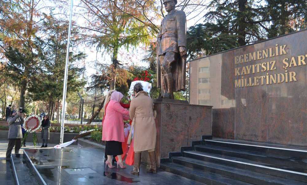 5 Aralık Dünya Kadın Hakları Günü Kutlandı