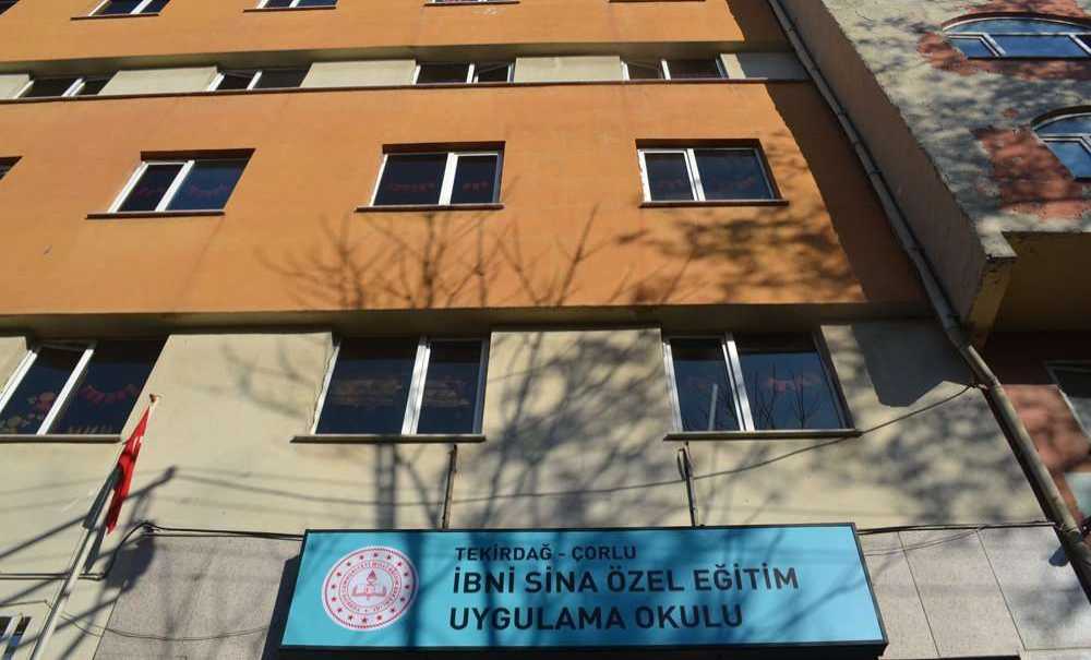 “Bu Bina Engelli Öğrenciler İçin Uygun Değil”