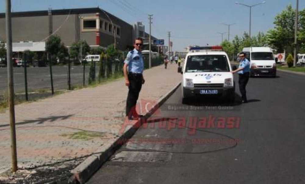 Rüzgar Elektrik Tellerini Kopardı