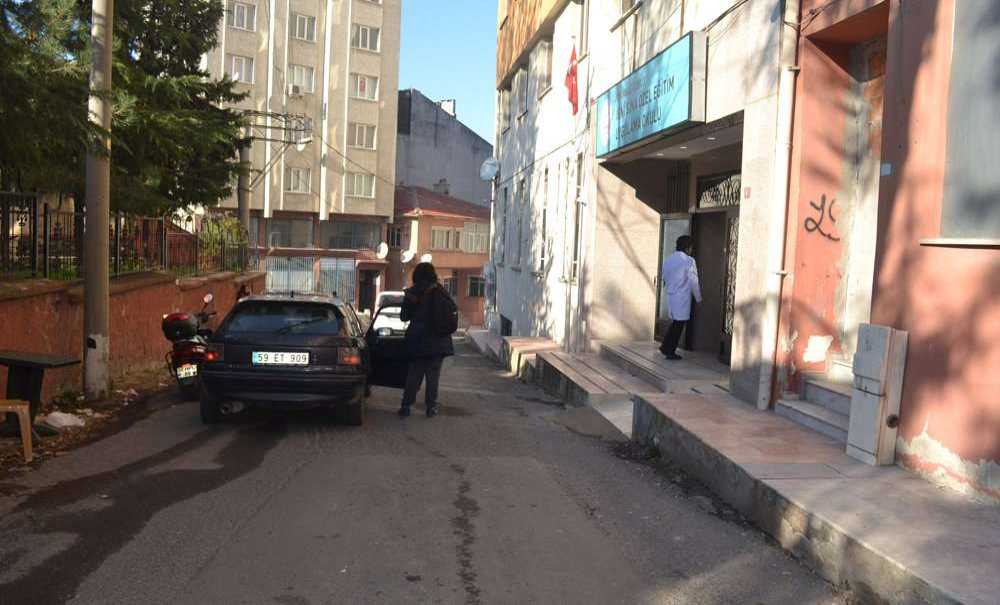 “Asansörler Engelli Öğrenciler İçin Uygun Değil”