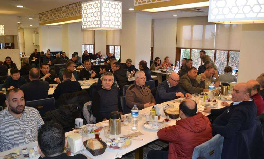 Servisçiler Kahvaltıda Bir Araya Geldiler