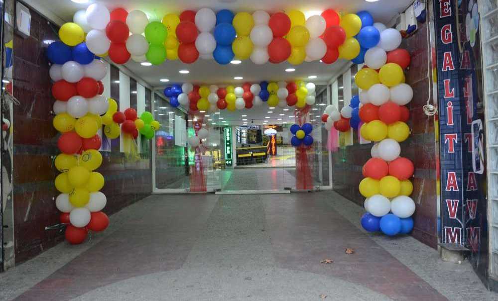 Megalit İş Merkezi 2020'ye Böyle Girdi