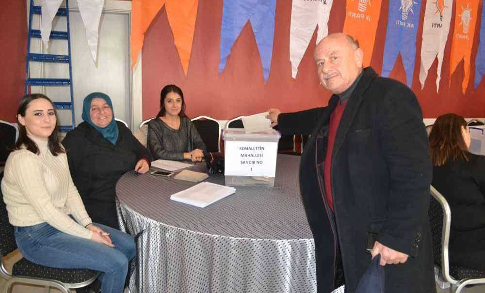 Ak Parti Delege Seçimi İçin Sandık Başına Gitti