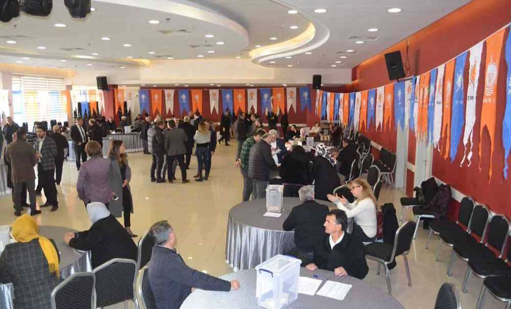 Ak Parti Delege Seçimi İçin Sandık Başına Gitti