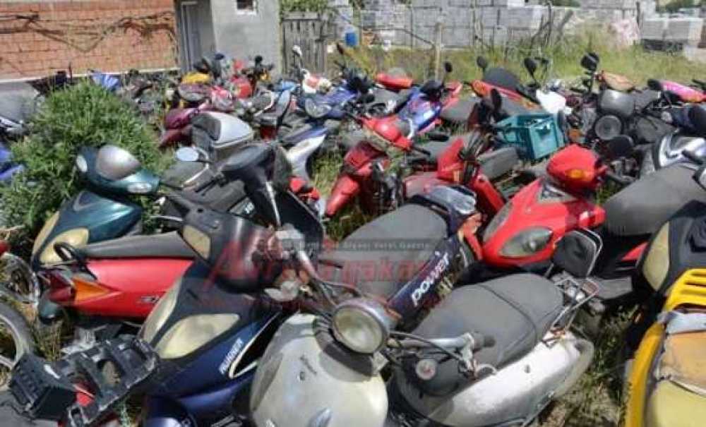Otoparklar Motosikletlerle Doldu