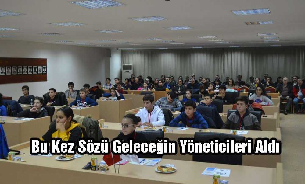 Bu Kez Sözü Geleceğin Yöneticileri Aldı