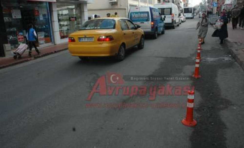 Dubalar Atatürk Meydanına Uzadı