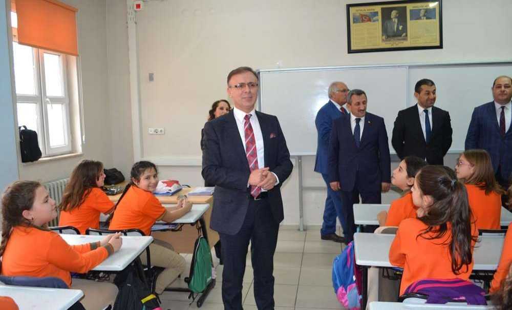 Çorlu'da 51 Bin Öğrenci Yarıyıl Karnesi Aldı