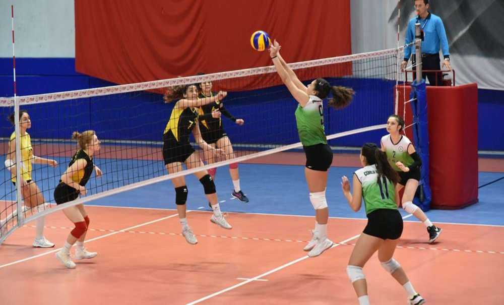 Çbsk Voleybol Takımı Grup Üçüncüsü Oldu