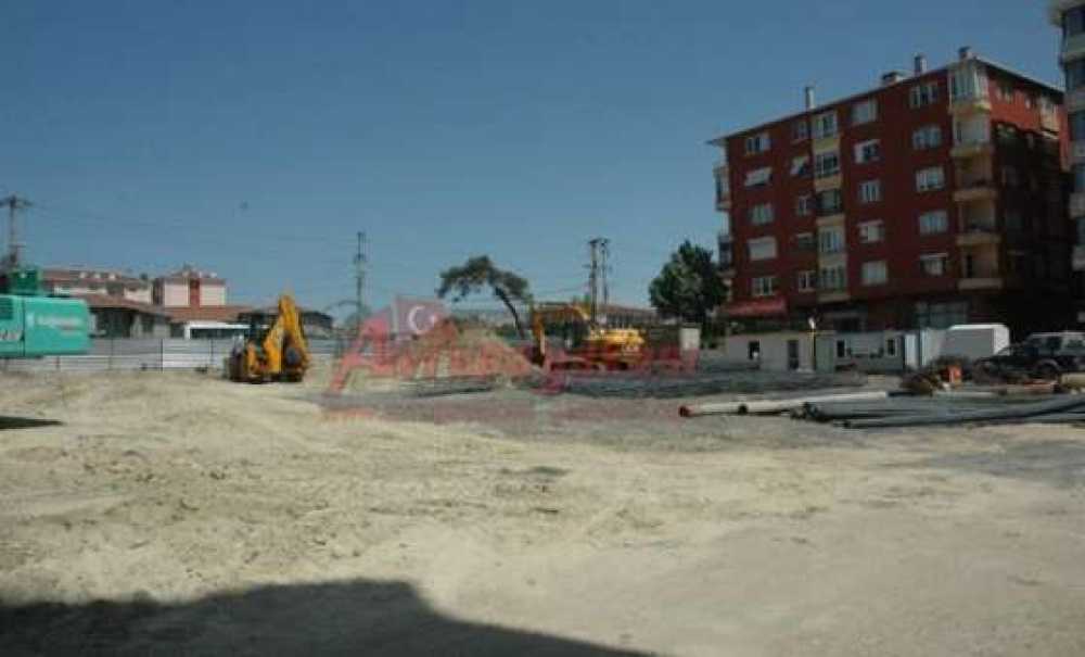 Kapalı Otopark Yapımı Sürüyor