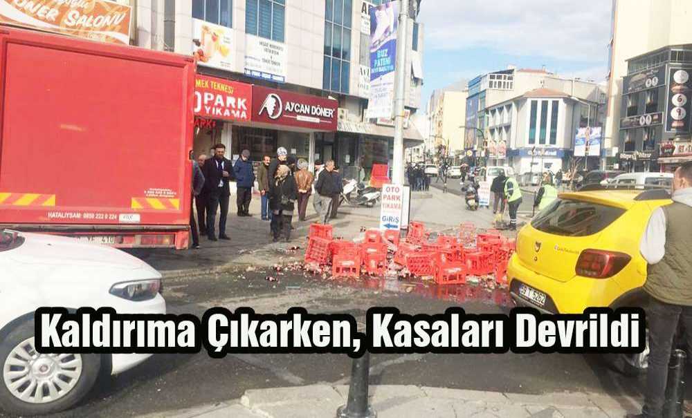 Kaldırıma Çıkarken, Kasaları Devrildi