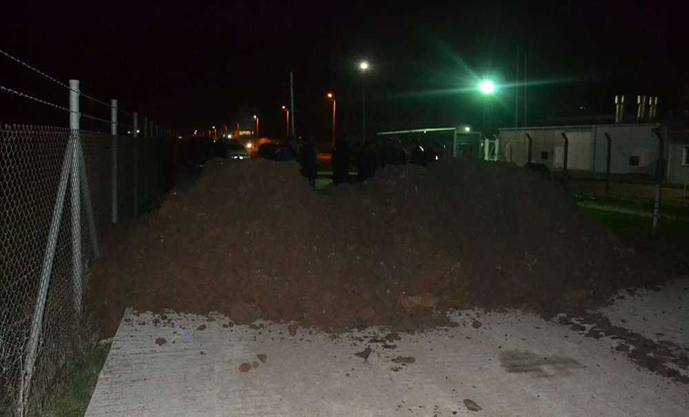 Yol Kapatılınca Mahsur Kaldılar