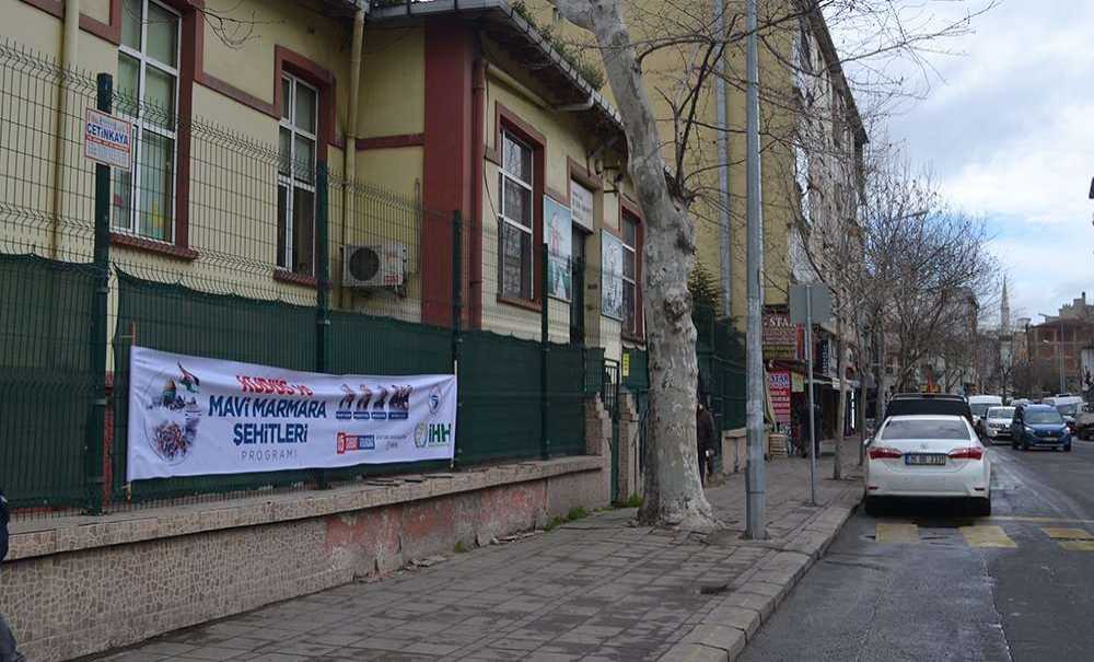 Okulun Duvarlarına Veliler Tepki Gösterdi