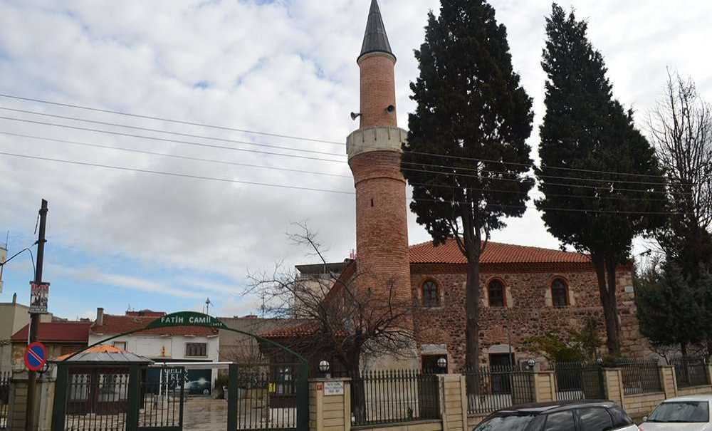 “Tamirat Bakım İşleri Vakıflar Genel Müdürlüğü'ne Ait”