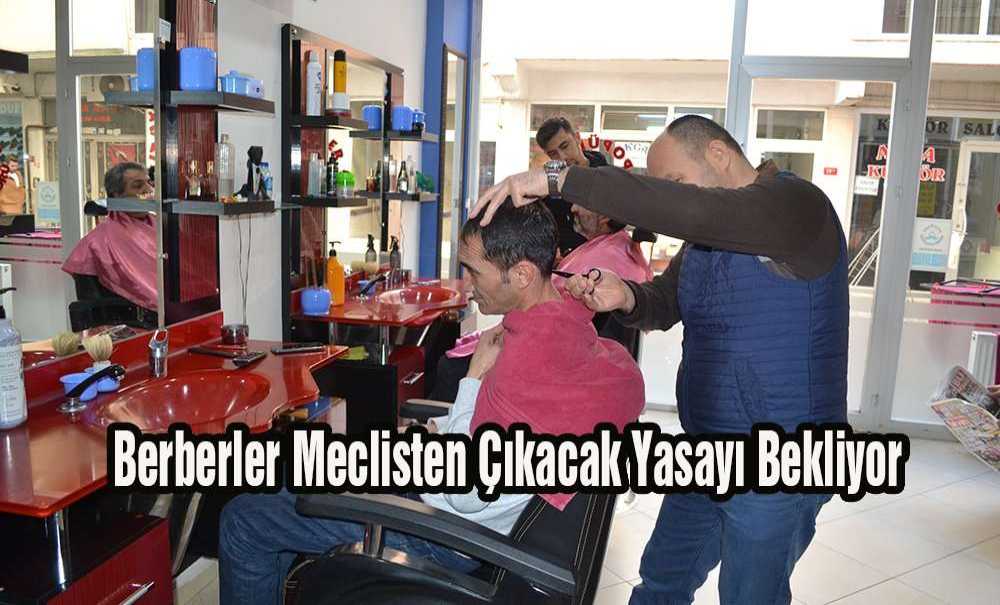 Berberler Meclisten Çıkacak Yasayı Bekliyor