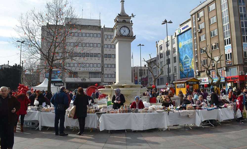 Özel Günde Hanımeli Kermesi Düzenlendi