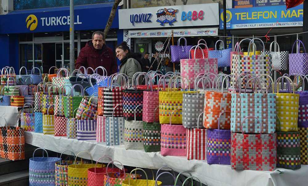 Özel Günde Hanımeli Kermesi Düzenlendi